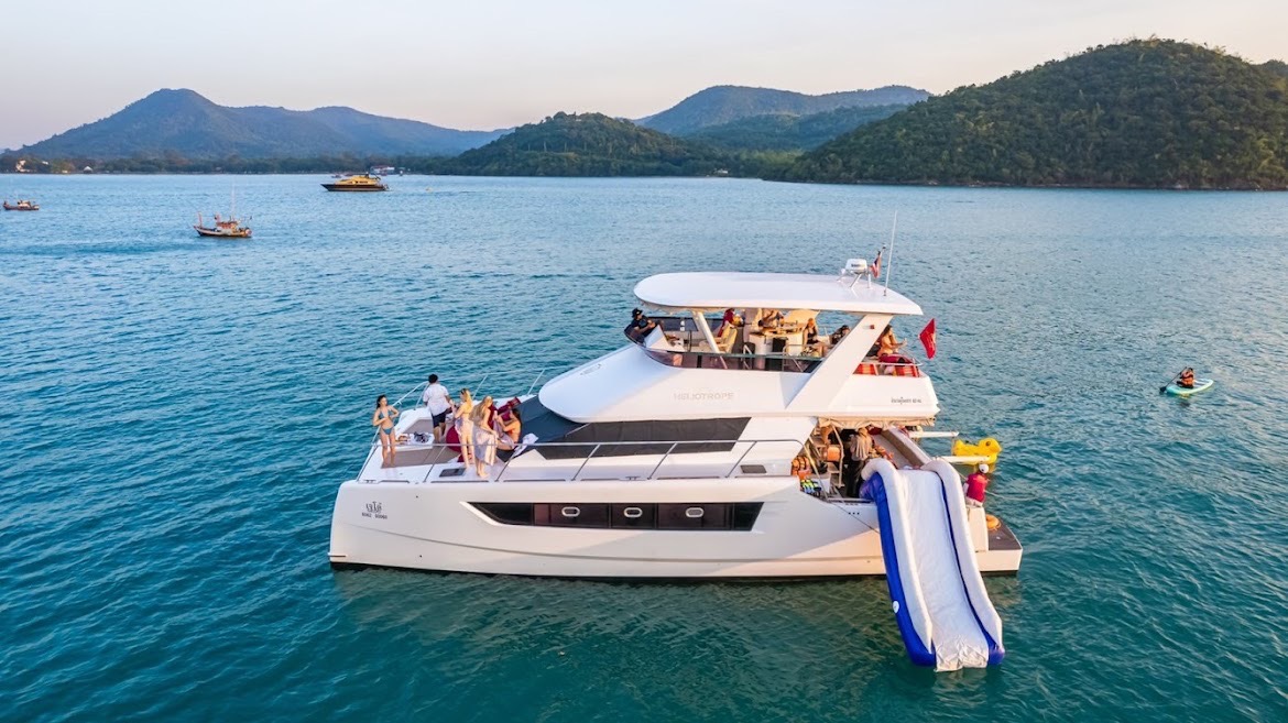 GEDO luxury yacht